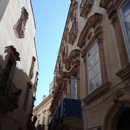Room In The Doxi Palace Gallipoli Exterior photo
