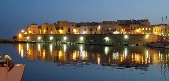 Room In The Doxi Palace Gallipoli Exterior photo